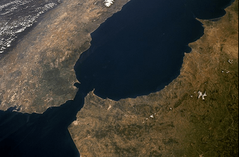 Imagen satélite del Estrecho