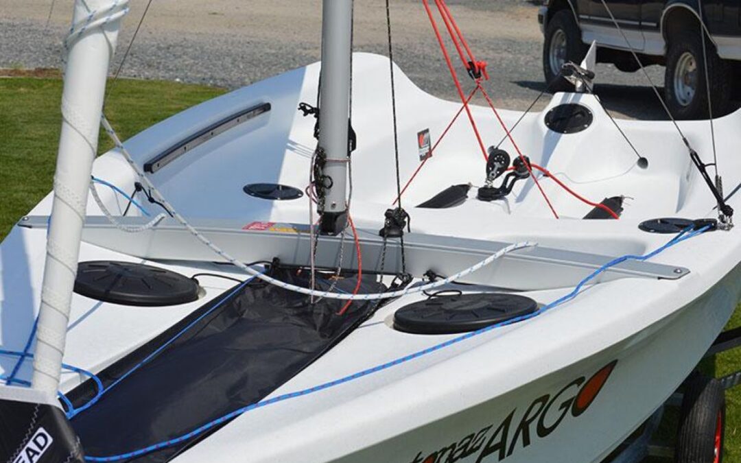 Nuevos barcos en El Atazar: llegan los Topaz Ranger XL